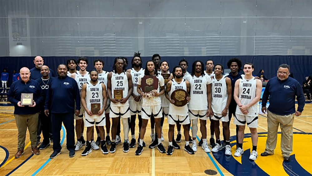 A photo of the 2023-2024 Men's Basketball Team.